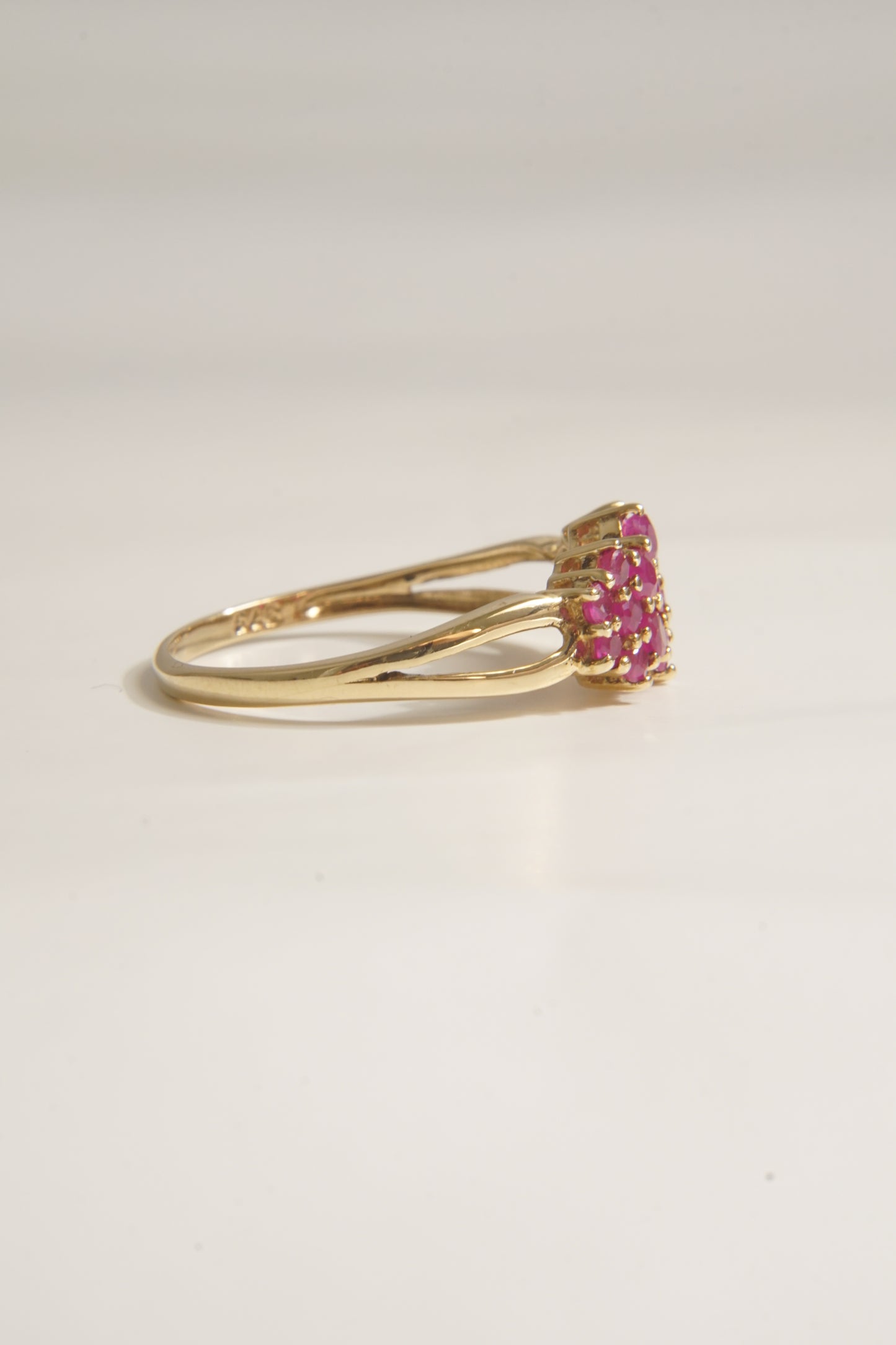 AALIYAH | RUBY CLUSTER RING