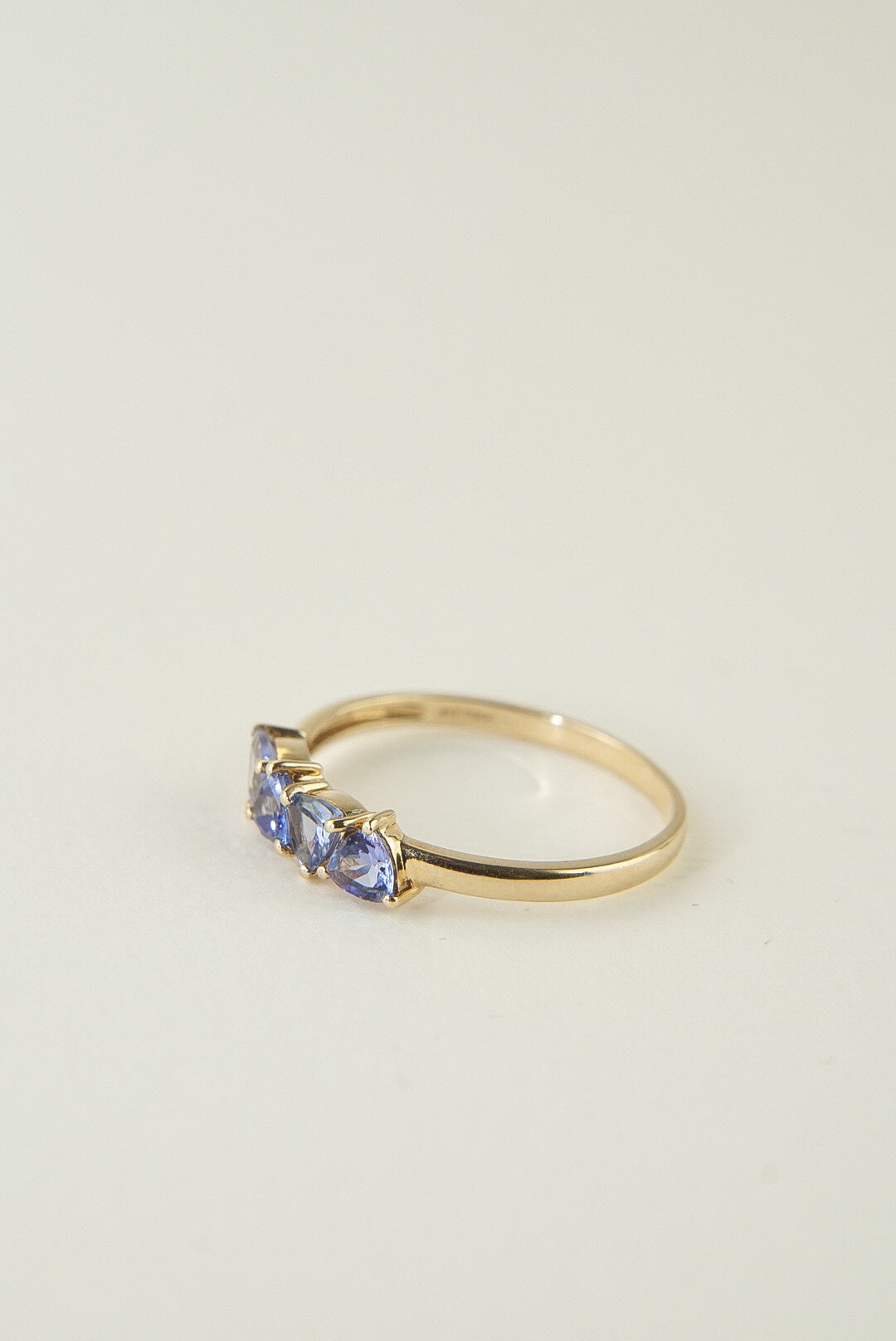 LOUA | 4 STONE TANZANITE RING