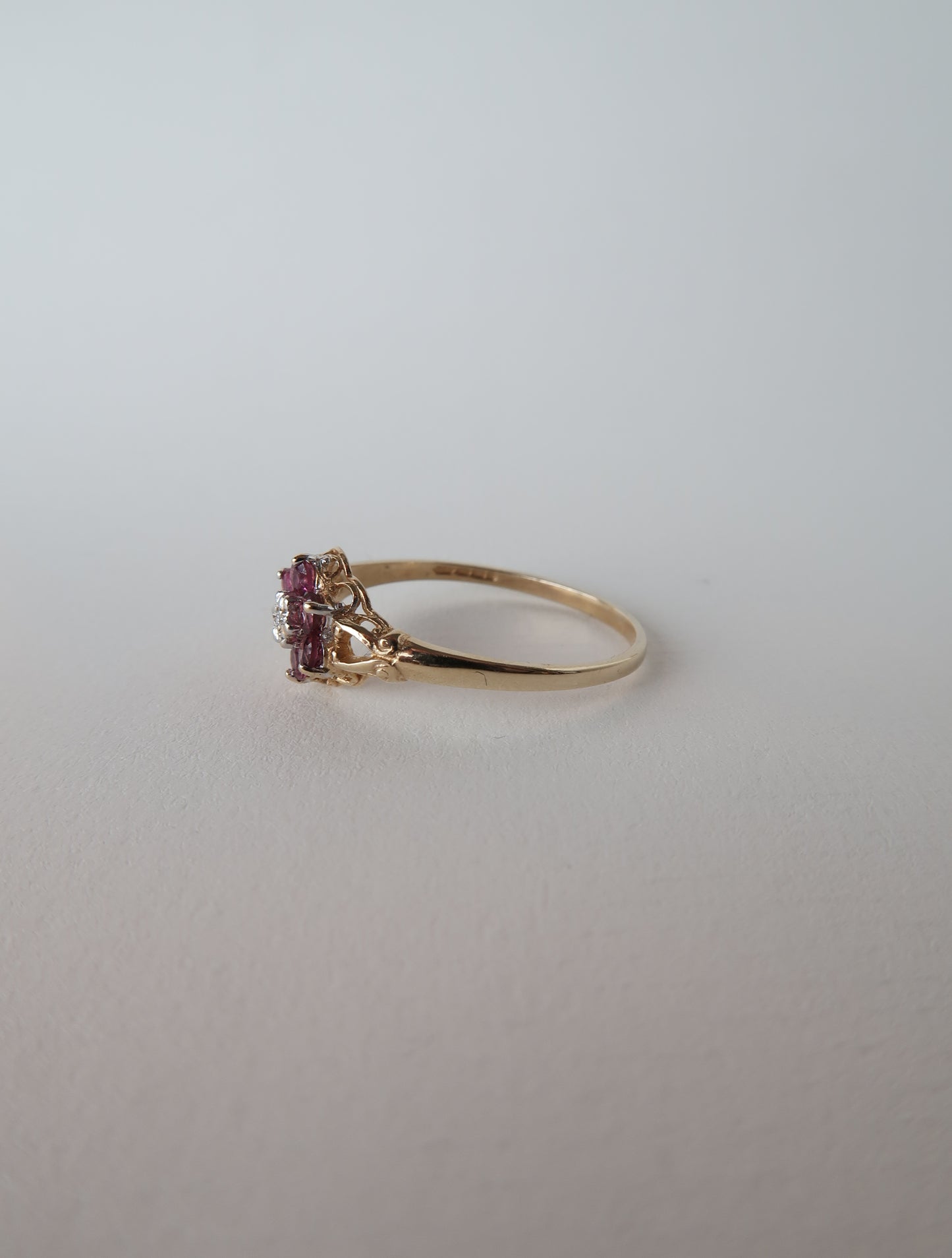 TRACY | 9CT TOURMALINE & DIAMOND CLUSTER RING
