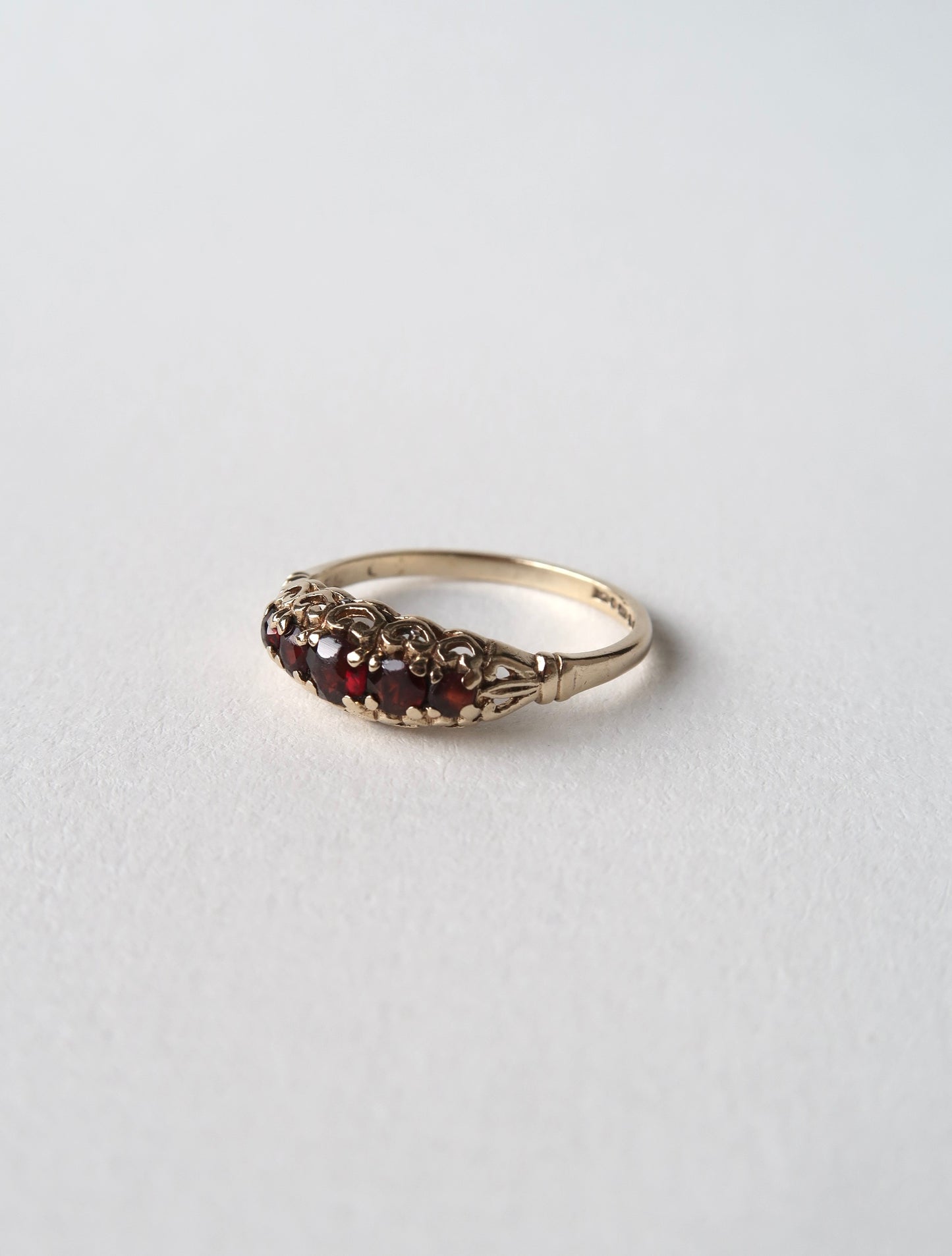 NINA | GARNET RING
