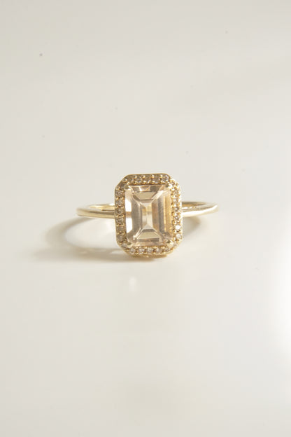 GINY | 9CT MORGANITE & DIAMOND RING