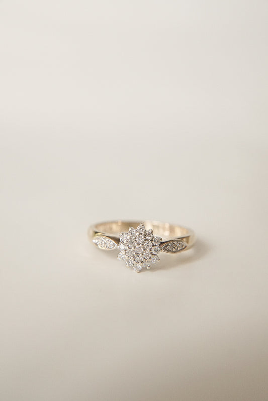 BREE | 9CT DIAMOND CLUSTER RING