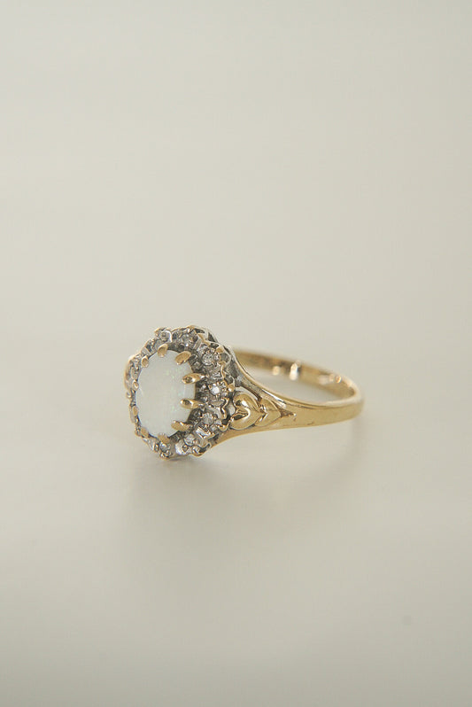EMILIA | VINTAGE OPAL & DIAMOND CLUSTER RING