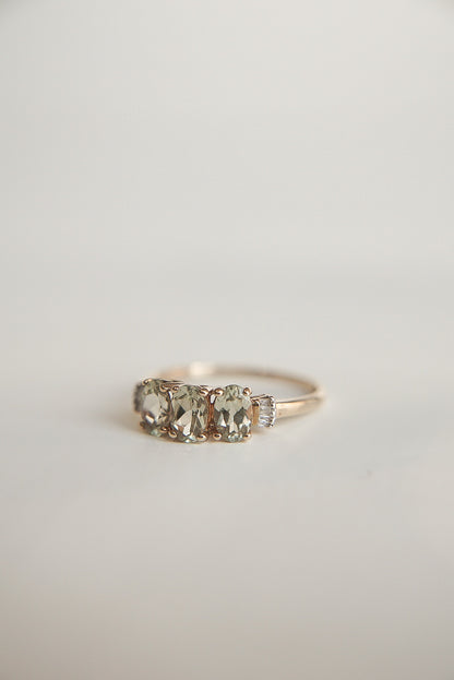 ROSA | PERIDOT & DIAMOND RING