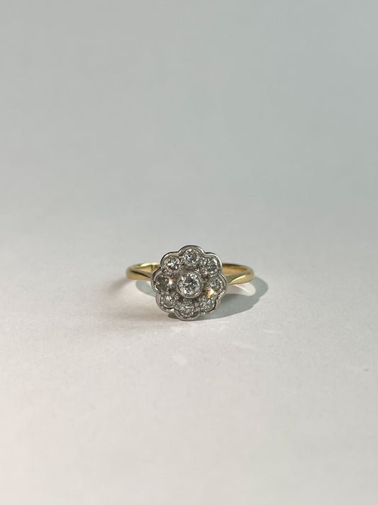 CLARA | 18CT DIAMOND CLUSTER RING