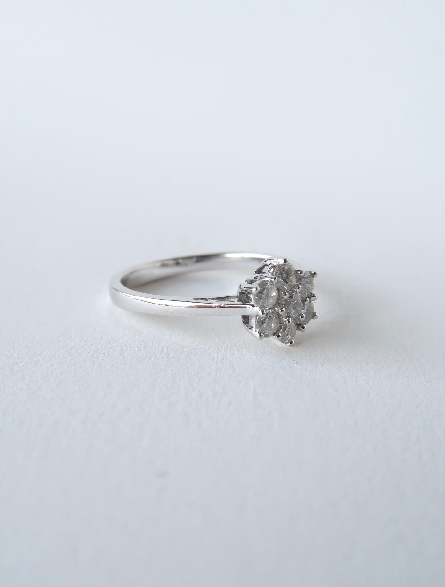 VIOLETTA | WHITE GOLD DIAMOND CLUSTER RING