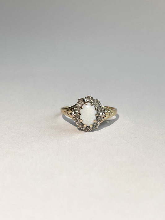 EMILIA | VINTAGE OPAL & DIAMOND CLUSTER RING