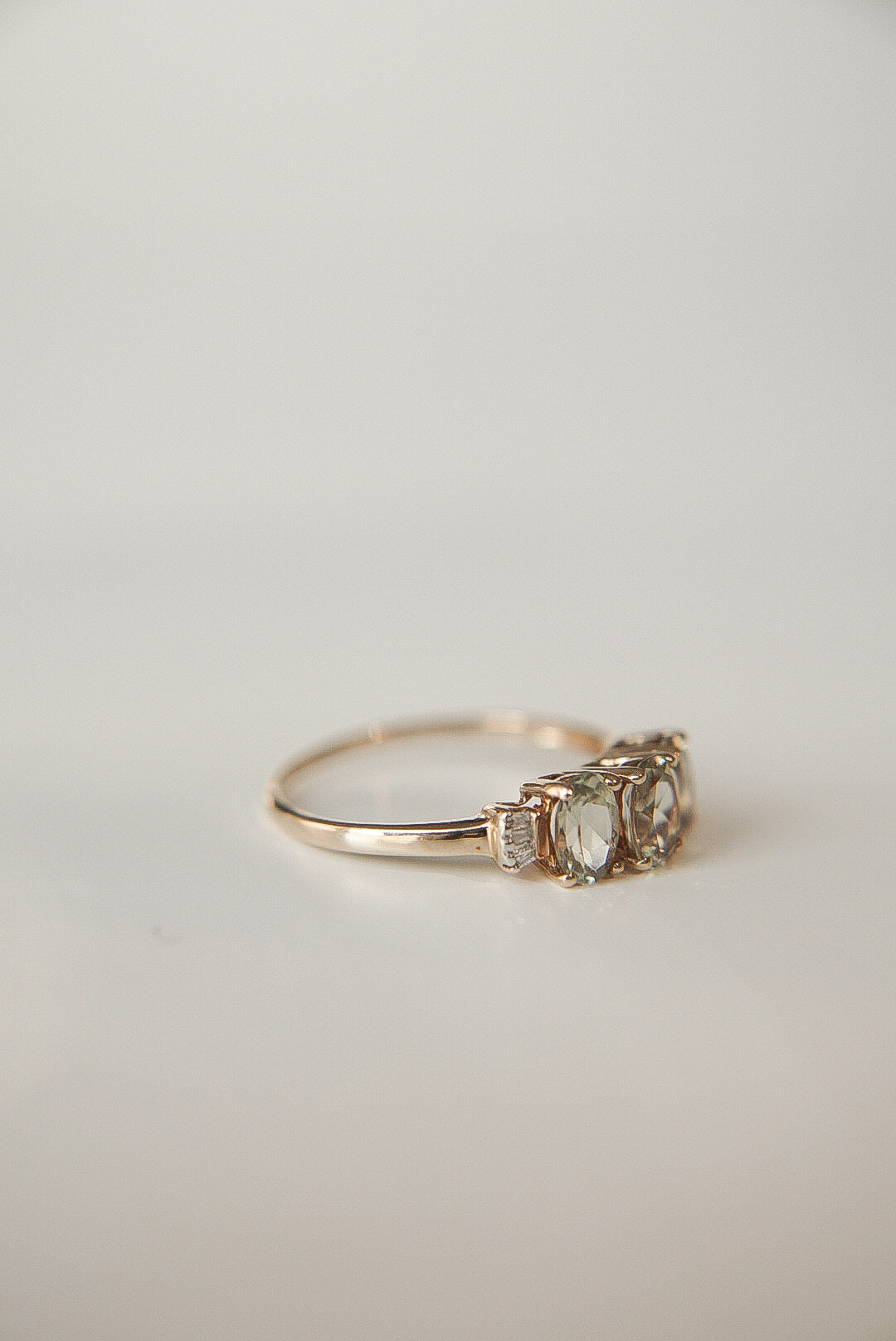 ROSA | PERIDOT & DIAMOND RING