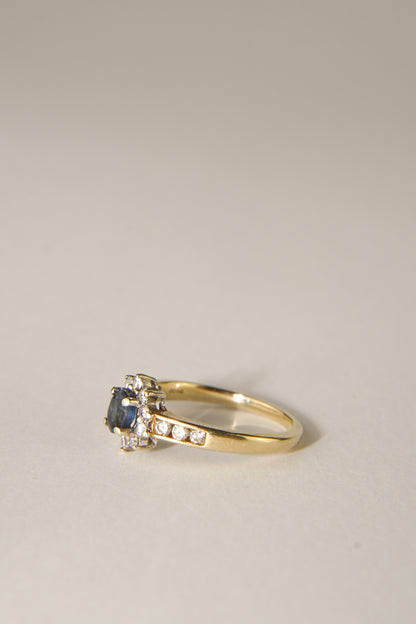 LANA | SAPPHIRE & DIAMOND CLUSTER RING