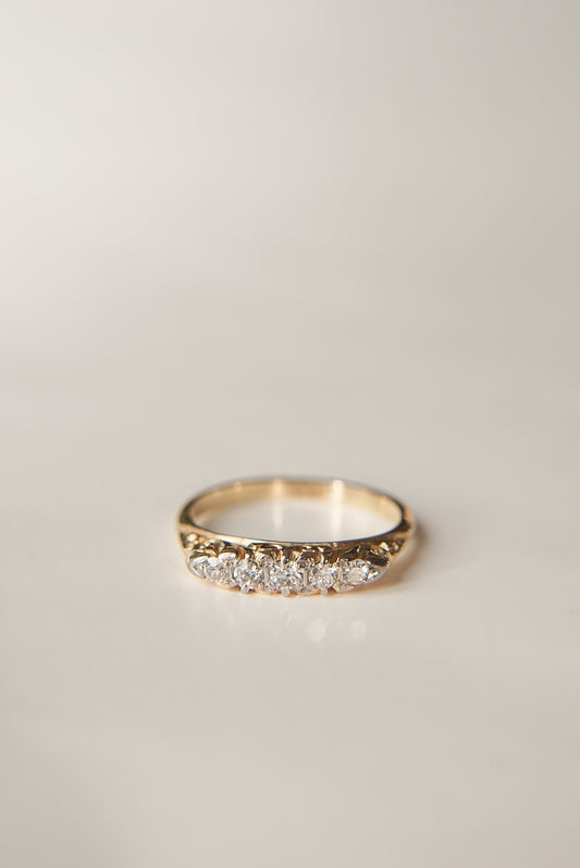 KHALEESI | 18CT DIAMOND FIVE STONE FILIGREE RING