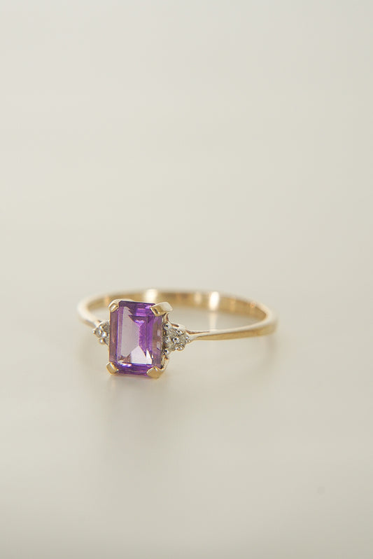 DANA | VINTAGE AMETHYST & DIAMOND RING