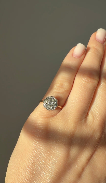 CLARA | 18CT DIAMOND CLUSTER RING