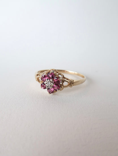 TRACY | 9CT TOURMALINE & DIAMOND CLUSTER RING