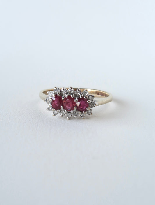 MAREA | RUBY & DIAMOND CLUSTER RING