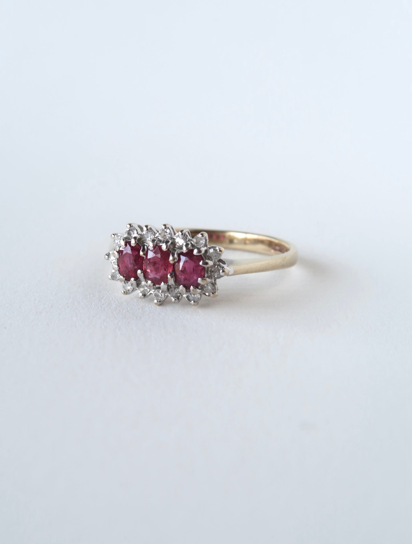 MAREA | RUBY & DIAMOND CLUSTER RING
