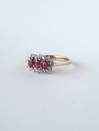 MAREA | RUBY & DIAMOND CLUSTER RING