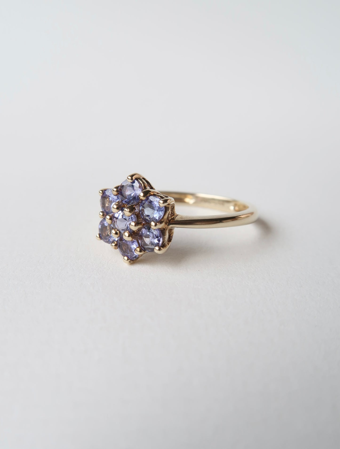 FIRENZE | TANZANITE DAISY CLUSTER RING
