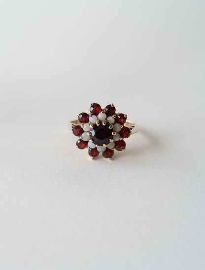 BEATRICE | GARNET & OPAL CLUSTER RING
