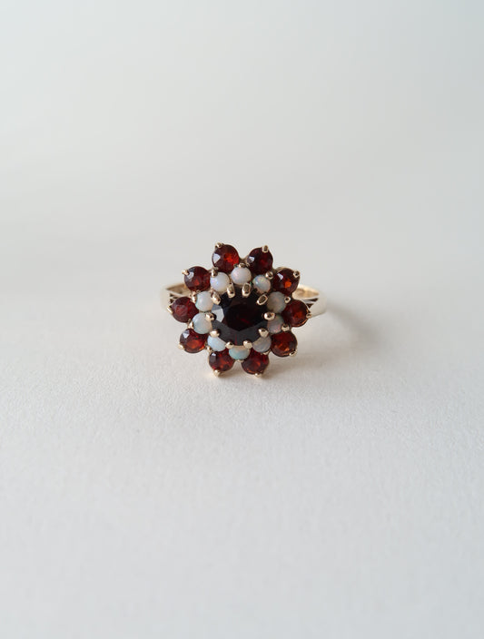 BEATRICE | GARNET & OPAL CLUSTER RING