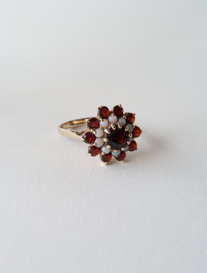 BEATRICE | GARNET & OPAL CLUSTER RING