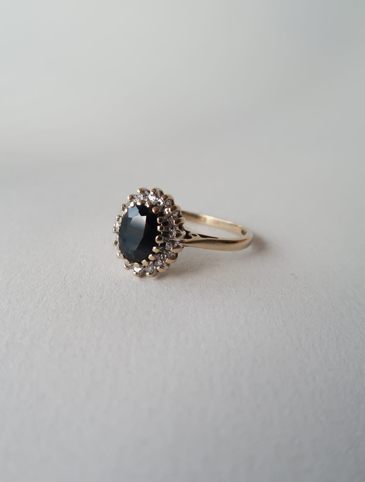 JUNE | SAPPHIRE & DIAMOND CLUSTER RING