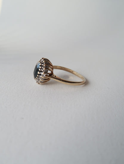 JUNE | SAPPHIRE & DIAMOND CLUSTER RING