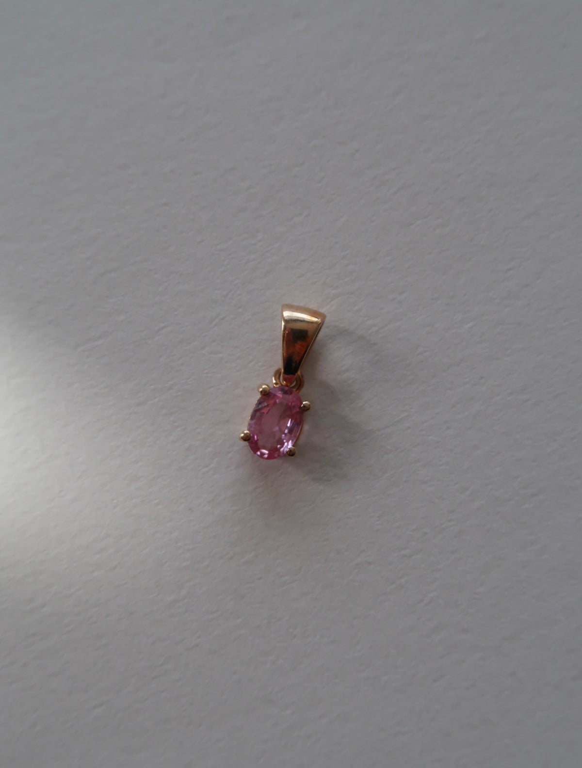 LILA | PINK SAPPHIRE PENDANT