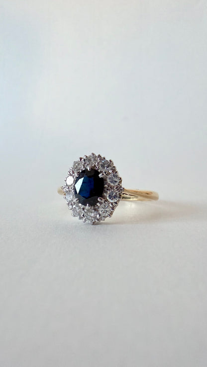 ARIANA | 18CT SAPPHIRE & DIAMOND CLUSTER RING