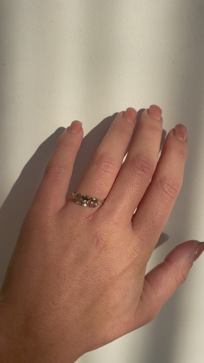 ROSA | PERIDOT & DIAMOND RING